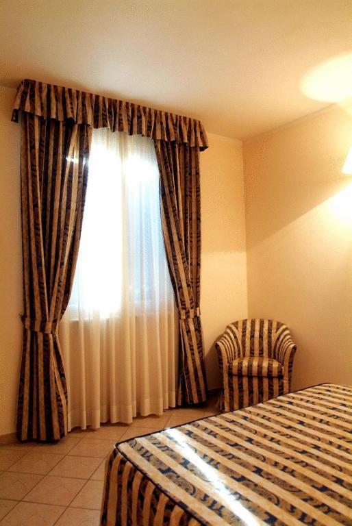 Hotel La Maddalena Quattro Castella Room photo